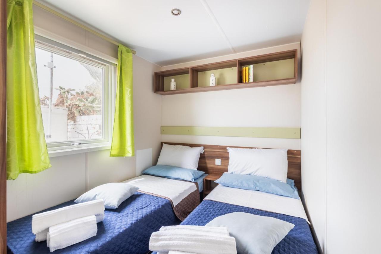 Residence Il Borgo アヴォラ エクステリア 写真