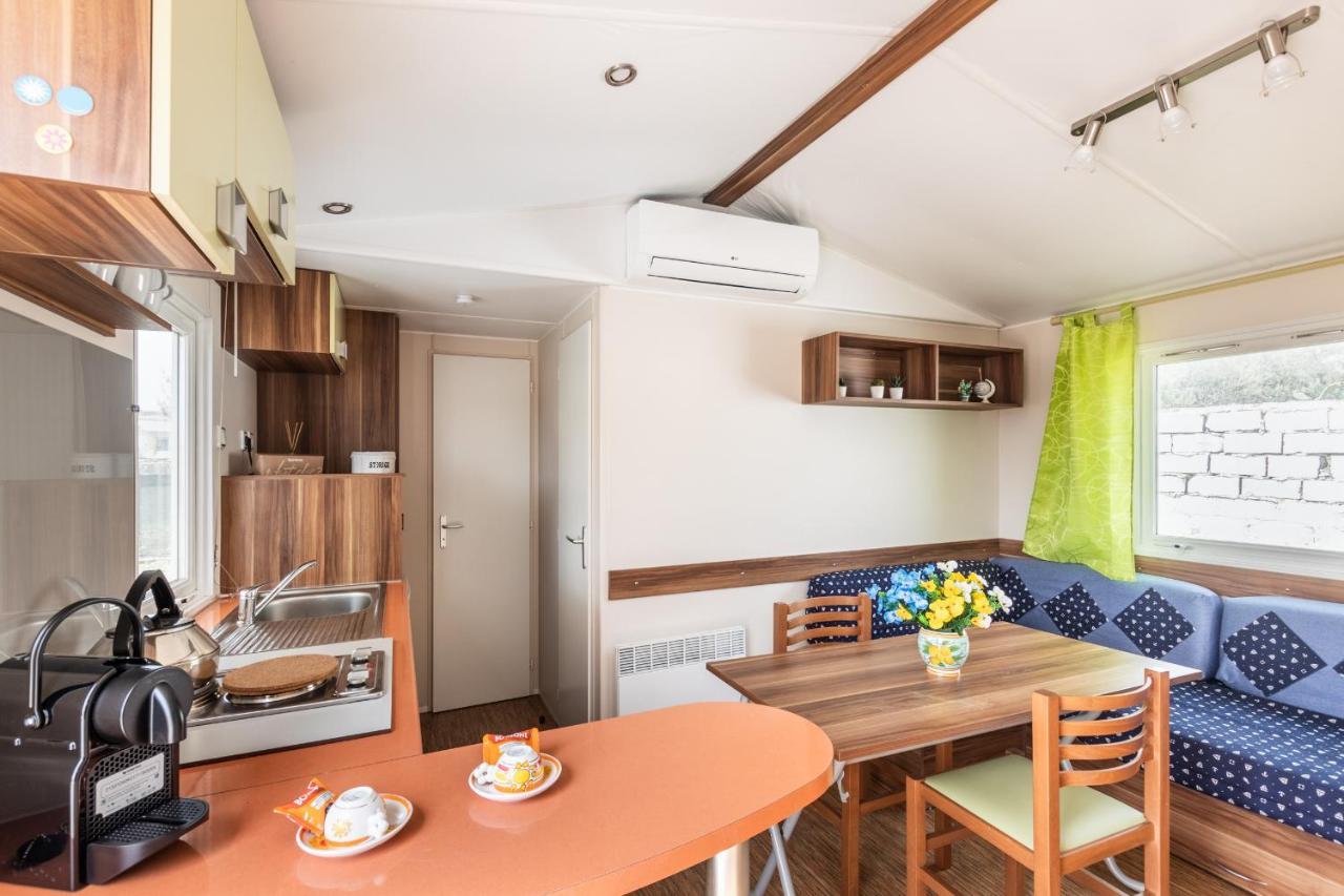 Residence Il Borgo アヴォラ エクステリア 写真