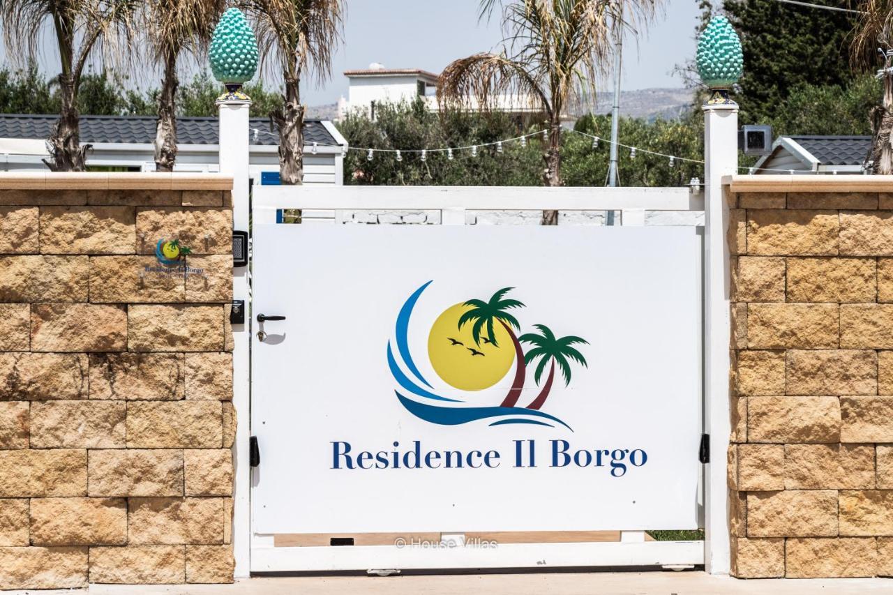 Residence Il Borgo アヴォラ エクステリア 写真