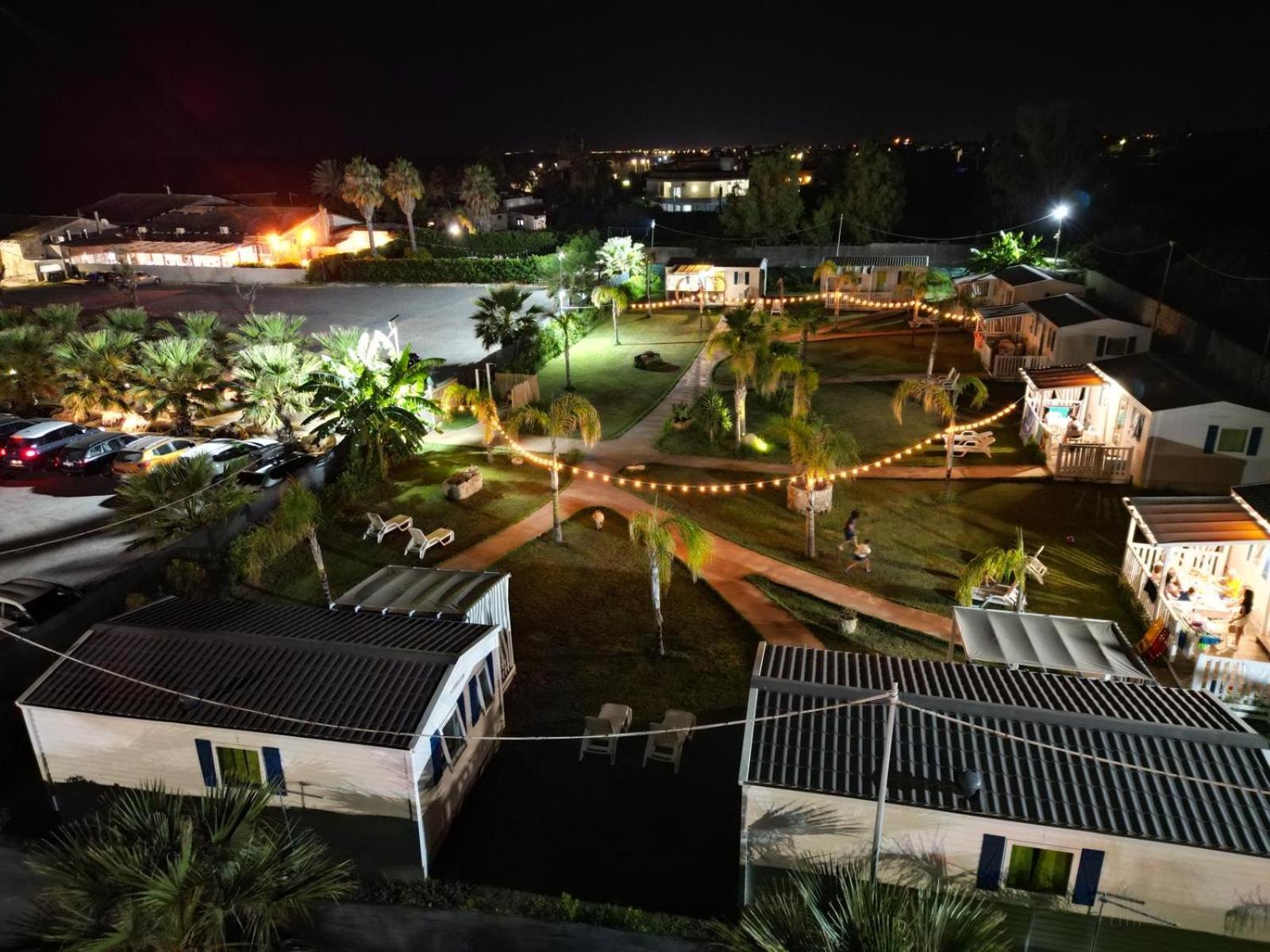 Residence Il Borgo アヴォラ エクステリア 写真